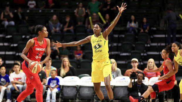 natasha_howard_jordin_canada_storm_defense.jpg
